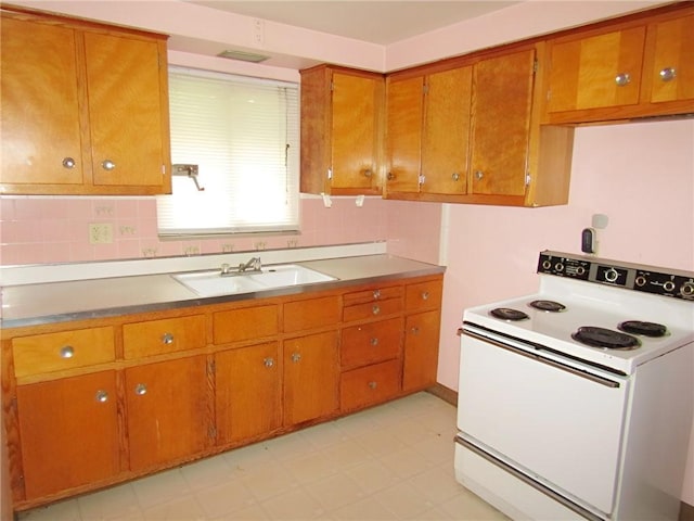 571 Grove Rd, Penn Hills, PA 15147 - photo 10