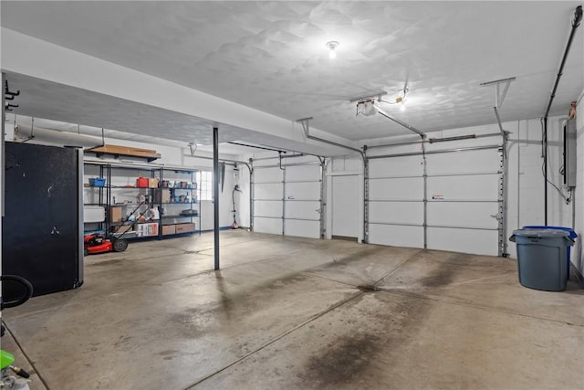 405 Crestridge Dr, Hempfield Twp, PA 15601 - view of garage