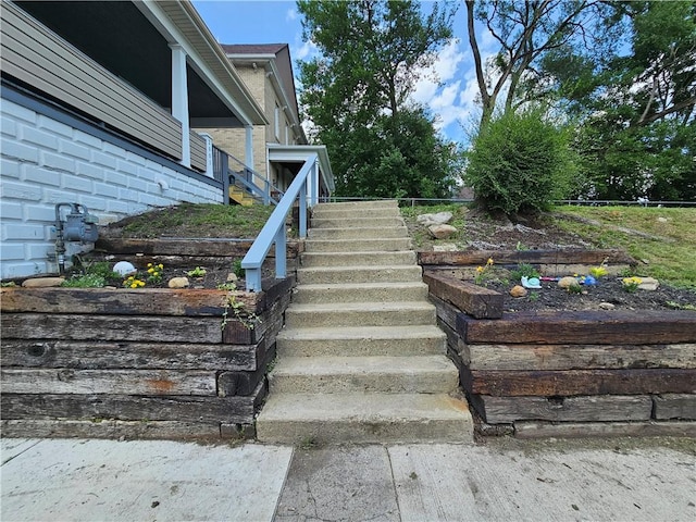 2001 7th Ave, Beaver Falls, PA 15010 - view of stairway