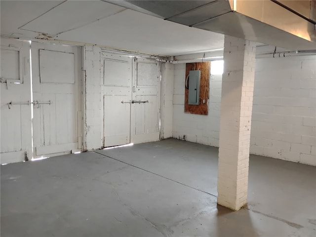 2001 7th Ave, Beaver Falls, PA 15010 - unfinished basement with electric panel