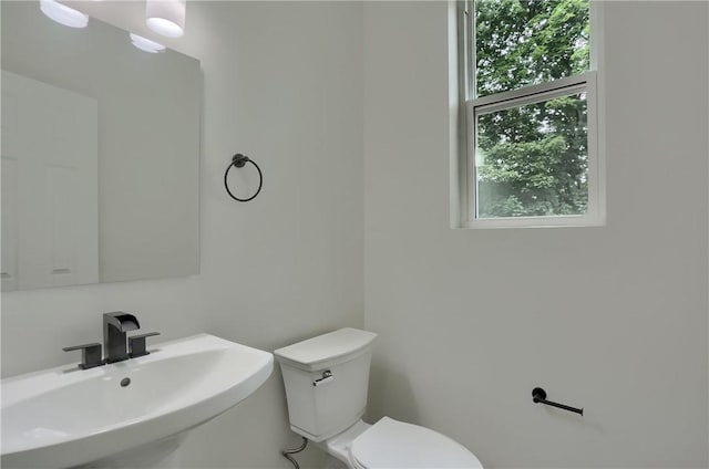 130 Center Ave, Burgettstown Boro, PA 15021 - bathroom with a sink and toilet