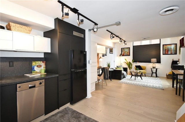 325 S Highland Ave Unit 105, Shadyside, PA 15206 - kitchen with dishwasher, freestanding refrigerator, open floor plan, light wood-style flooring, and dark countertops