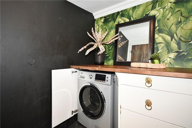 325 S Highland Ave Unit 105, Shadyside, PA 15206 - laundry room with washer / dryer and ornamental molding