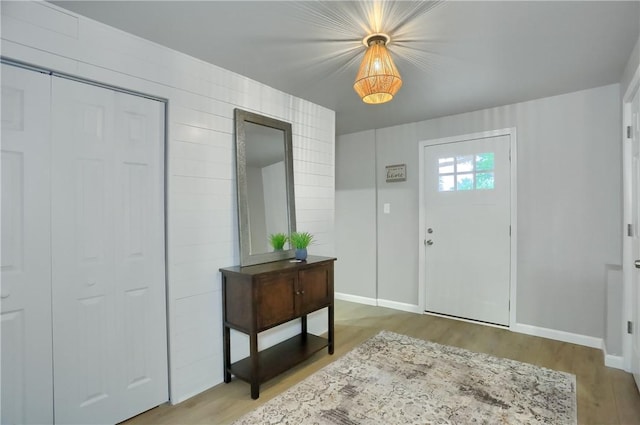 1611 18th Ave, Patterson Heights, PA 15010 - foyer featuring wood finished floors and baseboards