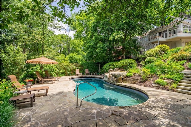 60 Longuevue Dr, Mt Lebanon, PA 15228 - view of swimming pool with stairs and a patio