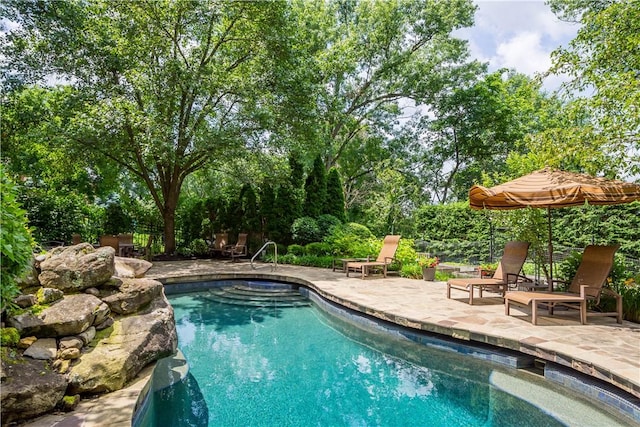 60 Longuevue Dr, Mt Lebanon, PA 15228 - swimming pool featuring a patio