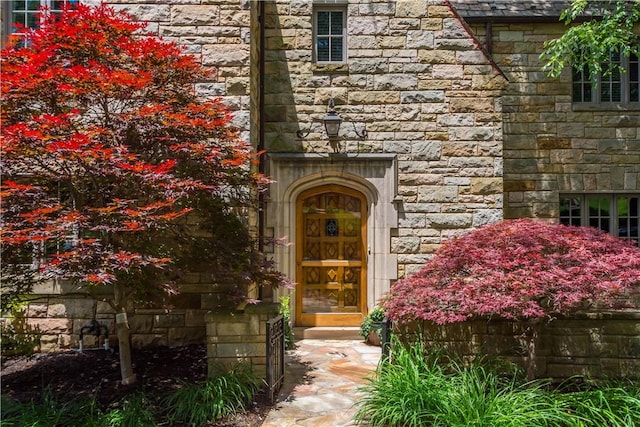 60 Longuevue Dr, Mt Lebanon, PA 15228 - doorway to property featuring stone siding