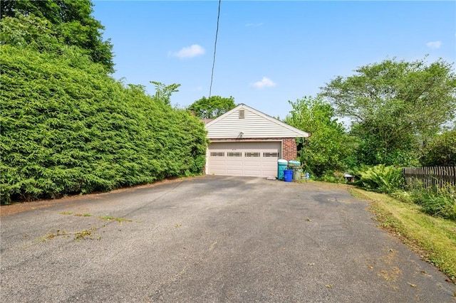 1026 Cambridge St, Harrison Twp, PA 15065 - view of detached garage