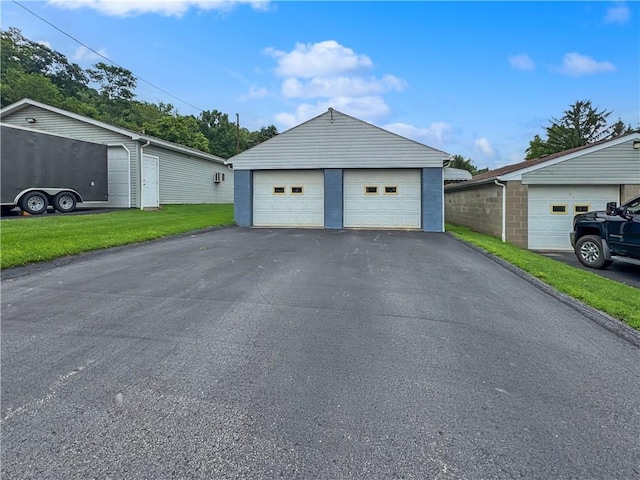 979 9th St, Taylor Twp, PA 16160 - view of detached garage