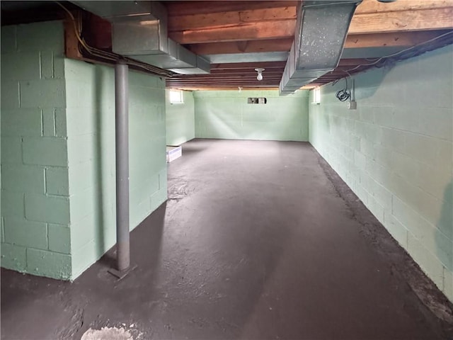 979 9th St, Taylor Twp, PA 16160 - view of basement