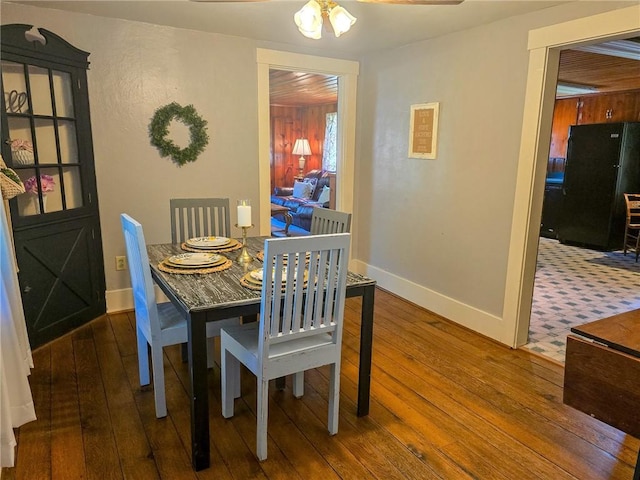 1638 Lake Rd, Pa, PA 16137 - dining area with hardwood / wood-style floors