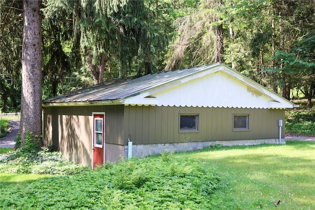 1638 Lake Rd, Pa, PA 16137 - view of home's exterior with a lawn and a metal roof