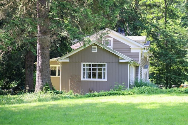 1638 Lake Rd, Pa, PA 16137 - view of front of home with a chimney