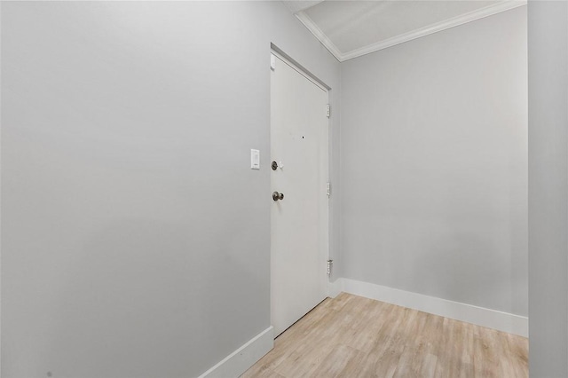 105 Camelot Dr, Mccandless, PA 15237 - empty room with light wood-type flooring and ornamental molding