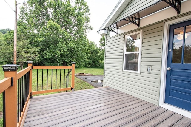 539 Park Ave, Monongahela, PA 15063 - wooden terrace with a yard