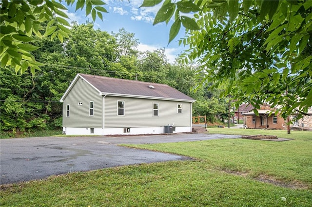 539 Park Ave, Monongahela, PA 15063 - view of property exterior with a lawn, roof with shingles, and driveway