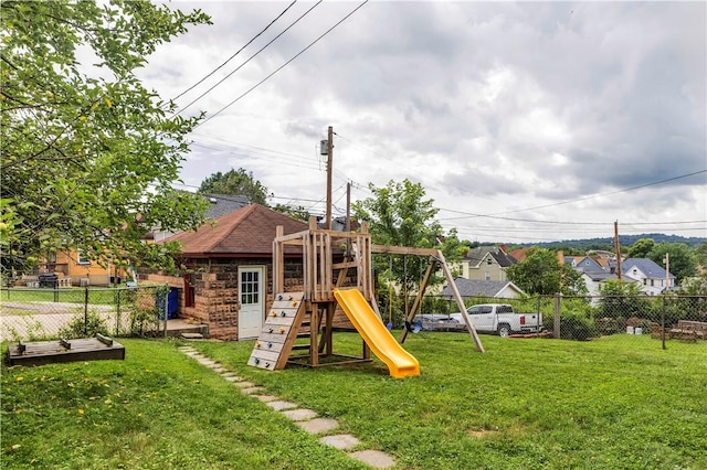 122 Haldane St, Crafton, PA 15205 - view of playground