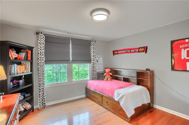 4127 Duckhorn Dr, Moon/Crescent Twp, PA 15108 - bedroom featuring wood finished floors and baseboards