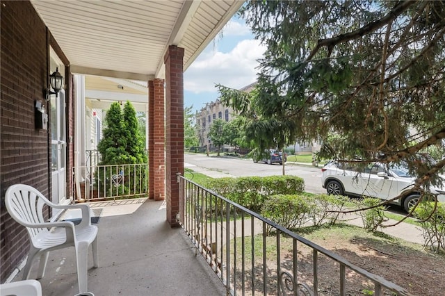 518 N Saint Clair St, East Liberty, PA 15206 - view of porch