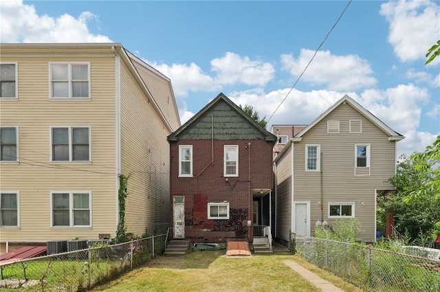 518 N Saint Clair St, East Liberty, PA 15206 - back of property with a fenced backyard