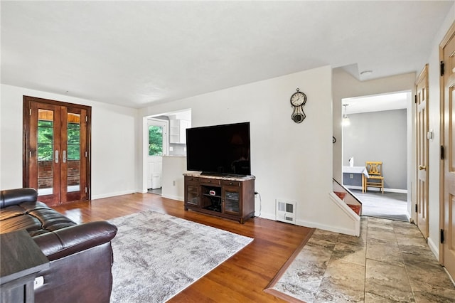 616 Highview Rd, Baldwin Twp, PA 15234 - living area with wood finished floors