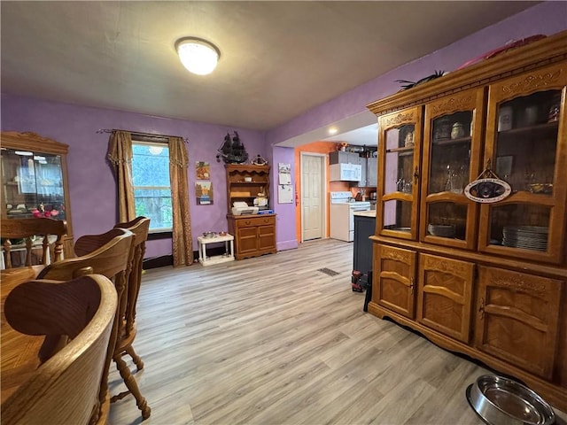 1077 Bechtol Ave, Sharon, PA 16146 - office area with light wood-type flooring