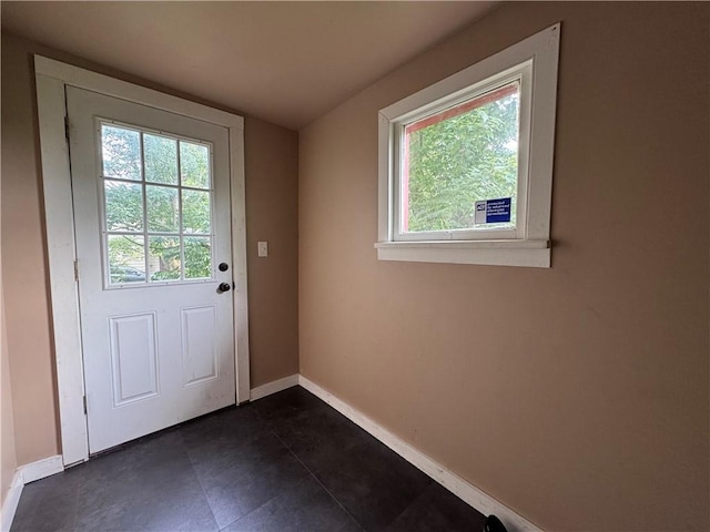 1077 Bechtol Ave, Sharon, PA 16146 - doorway with baseboards