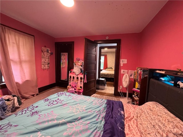 1077 Bechtol Ave, Sharon, PA 16146 - bedroom featuring baseboards