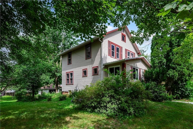 1077 Bechtol Ave, Sharon, PA 16146 - photo 1
