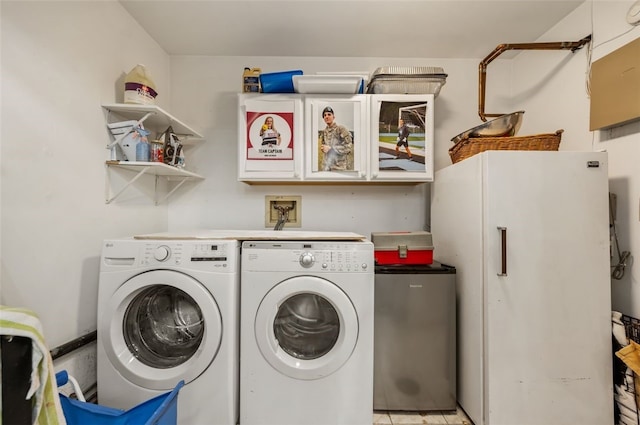 303 Schenley Rd, Squirrel Hill, PA 15217 - washroom featuring washing machine and dryer