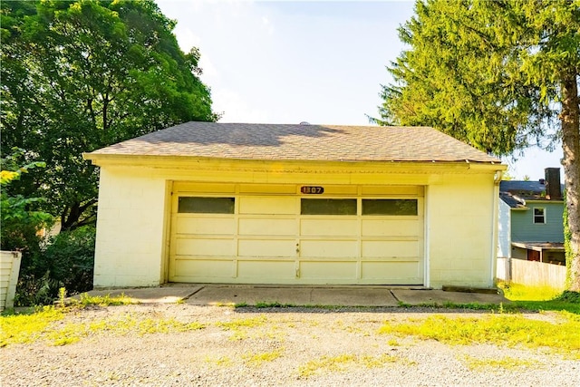 1307 Wade St, Aliquippa, PA 15001 - view of detached garage