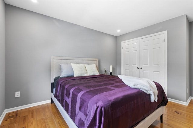 108 Oak Pointe Dr, Monroeville, PA 15146 - bedroom featuring wood finished floors, a closet, and recessed lighting