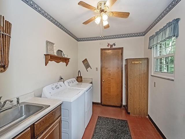 141 Clover Ln, Pine Twp, PA 15044 - laundry area with washing machine and dryer and a ceiling fan