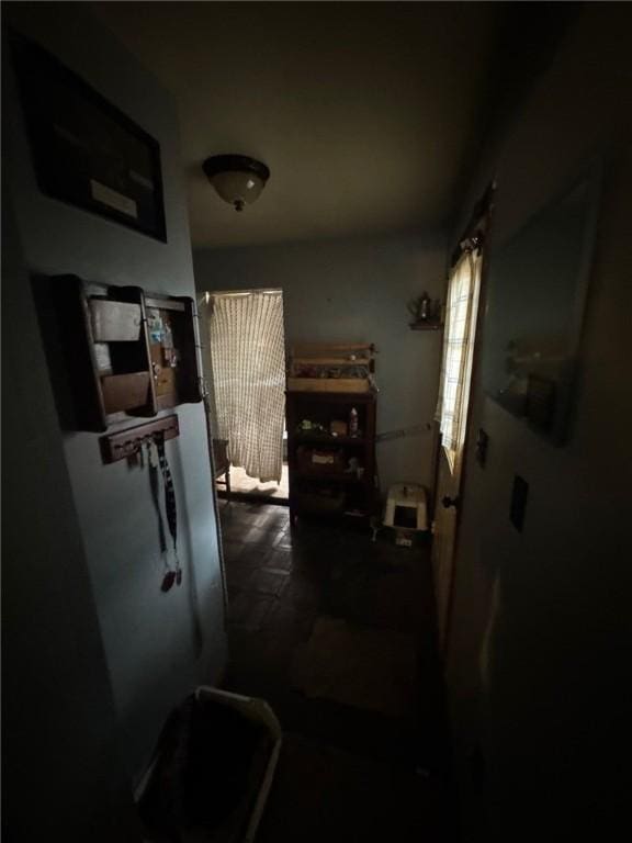 534 Independence Dr, Clairton, PA 15025 - view of hallway