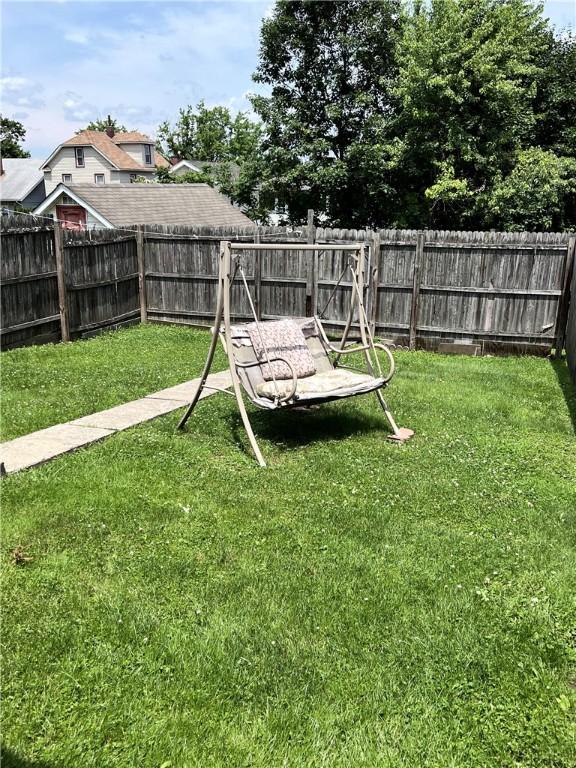 1220 Negley St, Farrell, PA 16121 - view of fenced backyard