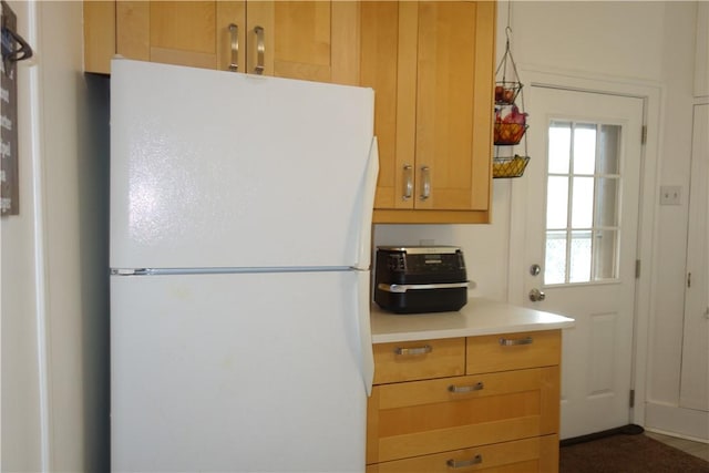 540 Mifflin Ave, Regent Square, PA 15221 - kitchen with freestanding refrigerator and light countertops
