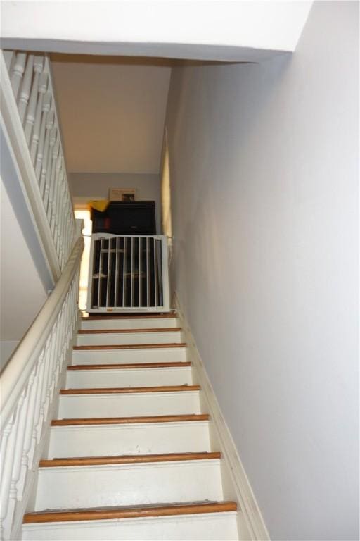540 Mifflin Ave, Regent Square, PA 15221 - view of staircase