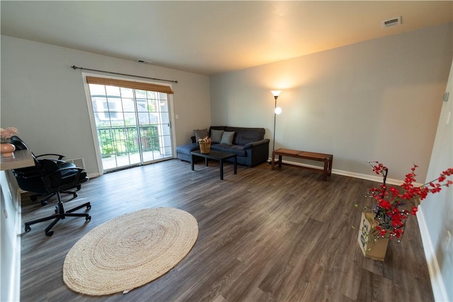 425 N Neville St Unit 302, Oakland, PA 15213 - living room with an office area and dark wood-style floors
