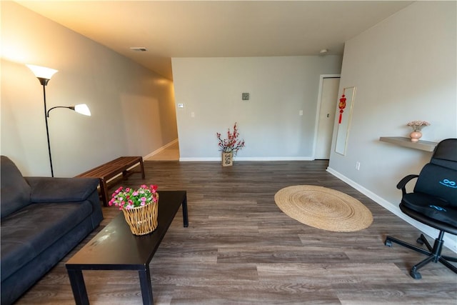 425 N Neville St Unit 302, Oakland, PA 15213 - living room with wood finished floors and baseboards