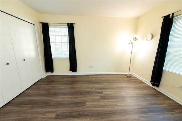 425 N Neville St Unit 302, Oakland, PA 15213 - unfurnished bedroom featuring wood finished floors and a closet