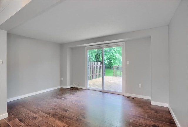 7311 Lafayette Sq, Hopewell Twp, PA 15001 - empty room with wood finished floors