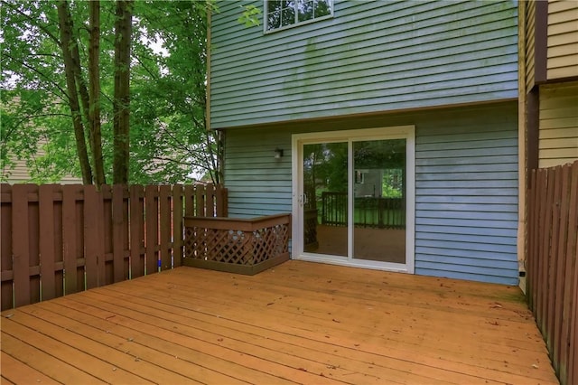 7311 Lafayette Sq, Hopewell Twp, PA 15001 - view of deck