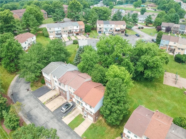 7311 Lafayette Sq, Hopewell Twp, PA 15001 - aerial perspective of suburban area
