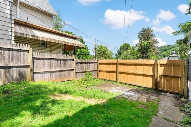 428 Card Ave, Wilmerding, PA 15148 - view of fenced backyard