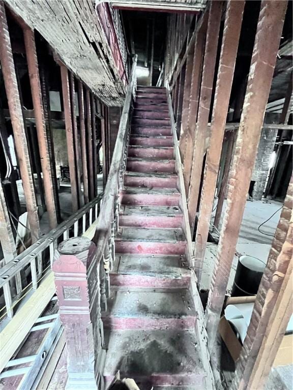 1300 Arlington Ave, Allentown, PA 15210 - view of stairway