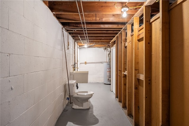 239 Pointview Rd, Brentwood, PA 15227 - unfinished below grade area featuring water heater