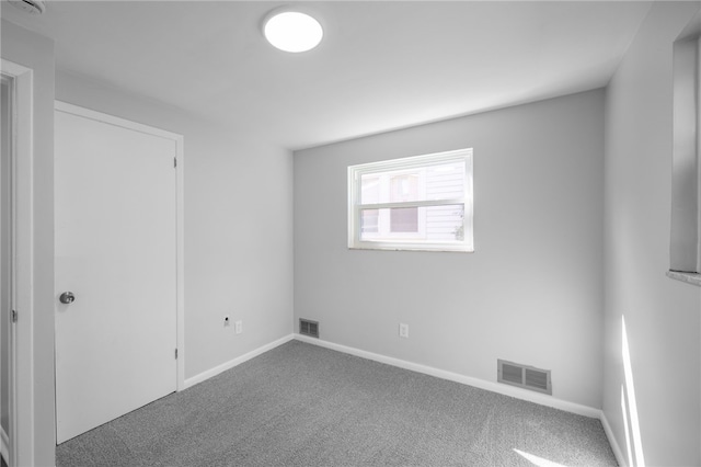 239 Pointview Rd, Brentwood, PA 15227 - unfurnished room with carpet flooring and baseboards