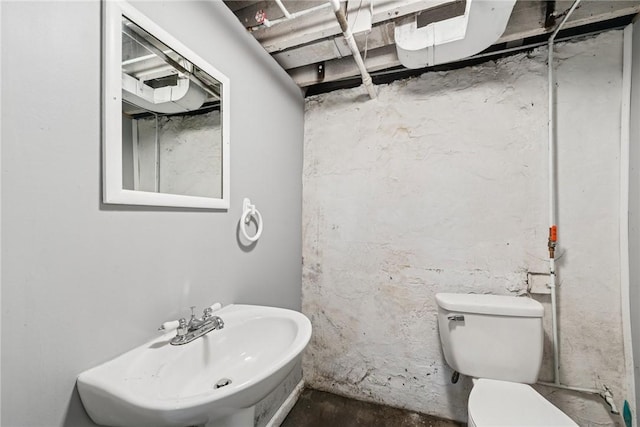 512 Alexander Ave, Southwest Greensburg, PA 15601 - bathroom featuring a sink and concrete floors