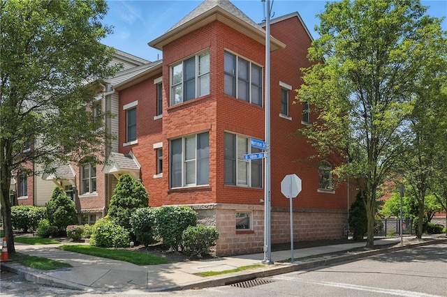 30 S 18th St, South Side, PA 15203 - view of property