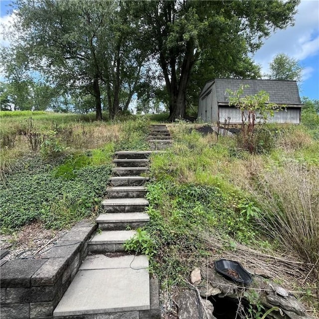 503 Bagdad Rd, Allegheny Twp, PA 15656 - view of yard featuring a shed